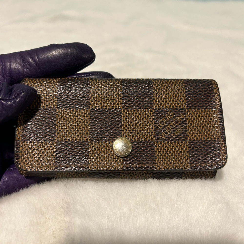 Louis Vuitton Key Card Damier Ebene in excellent condition Authentic & pre-owned